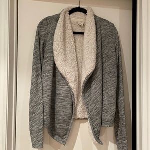 Abercrombie cardigan/sweater